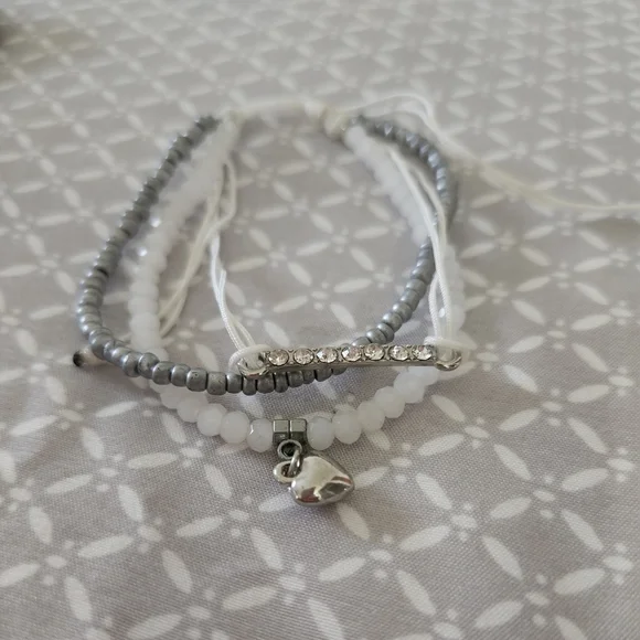 Bracelet Jewelry bundle 9 Bracelets - Picture 8 of 10